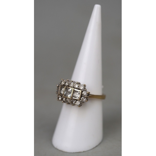 107 - 9ct gold CZ cluster ring - Approx weight 4.16g