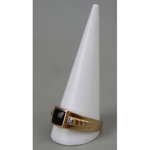 123 - Gold on silver stone set gents ring