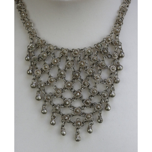 135 - Indian silver necklace