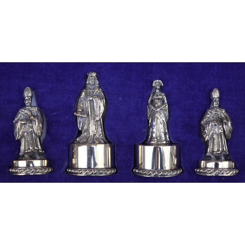 14 - Complete set of hallmarked sterling silver Arthurian chess pieces (32) in original case by Toye Kenn... 