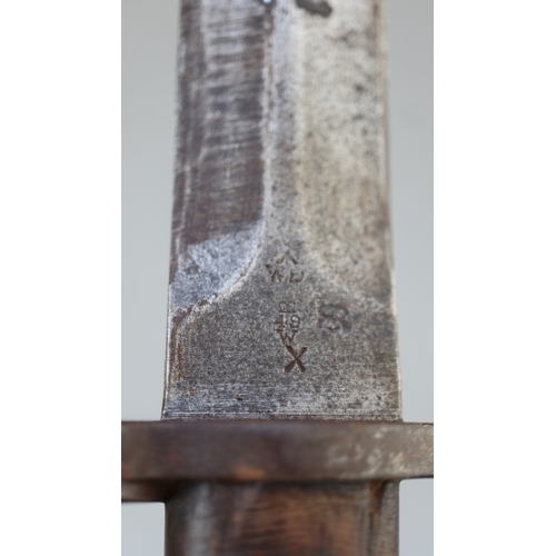 207 - 1888 pattern Lee Metford Enfield bayonet (Boer War type) made by Wilkinson, issue date 1891 with lea... 