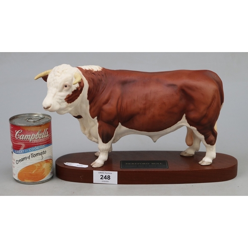 248 - Beswick Connoisseur Hereford Bull set on wooden base - by Graham Tongue A2542A approx 19cm x 30cm