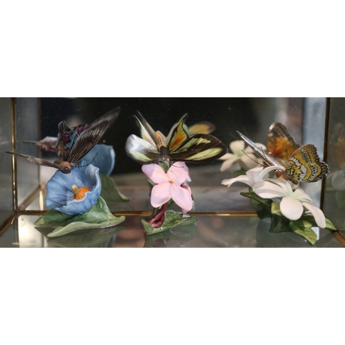 250 - Collectors cabinets together with butterflies and certificates