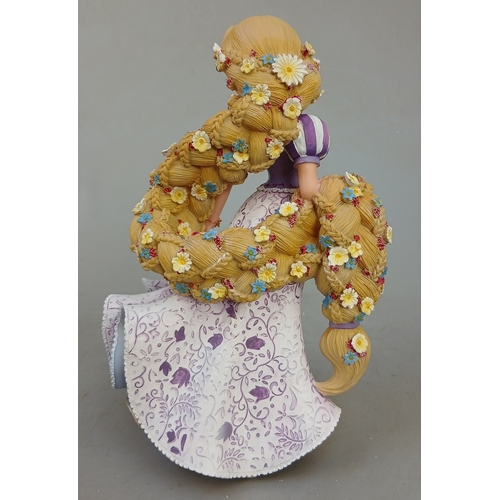 473 - Disney Showcase Collection Rapunzel figurine