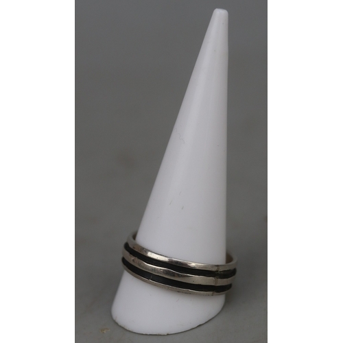 63 - Silver ring