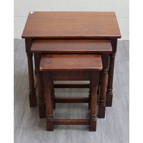 646 - Nest of oak tables