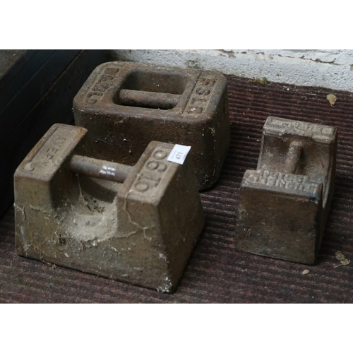 471 - 3 weights