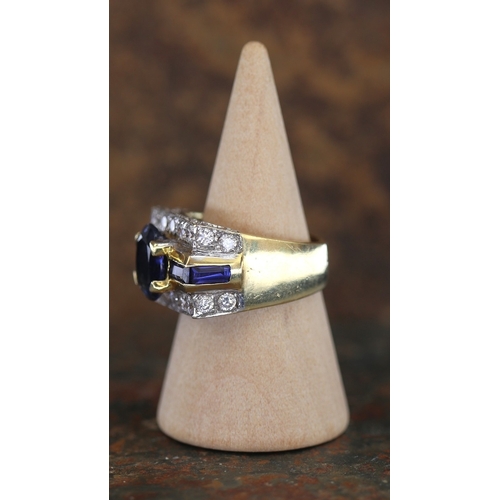 21 - 18ct gold sapphire set ring - Approx 10.1g - size N