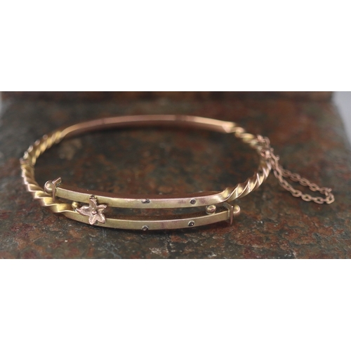 43 - 9ct gold bangle - Approx 6.2g