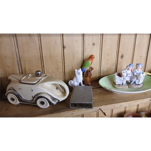 446 - Large quantity of ceramic collectables