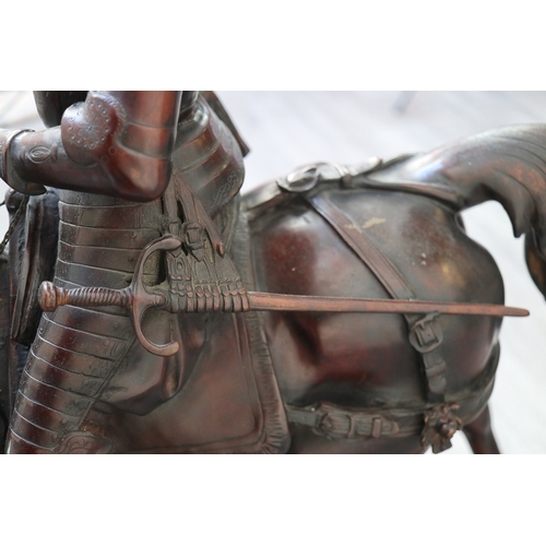 461 - A monumental bronze of William of Orange astride his horse, mounted to a marble base marked De Muich... 