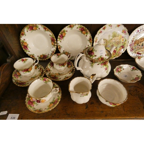 539 - Royal Albert - Collection of Old Country Roses