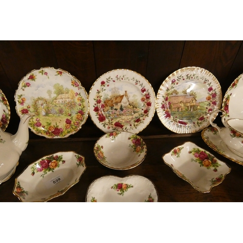 539 - Royal Albert - Collection of Old Country Roses