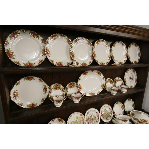 539 - Royal Albert - Collection of Old Country Roses
