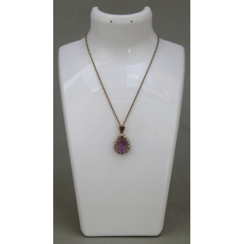 78 - 14ct gold amethyst pendant on gold on silver chain - pendant approx 3.1g