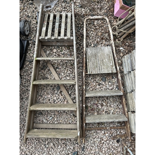 26 - 2 Vintage stepladders