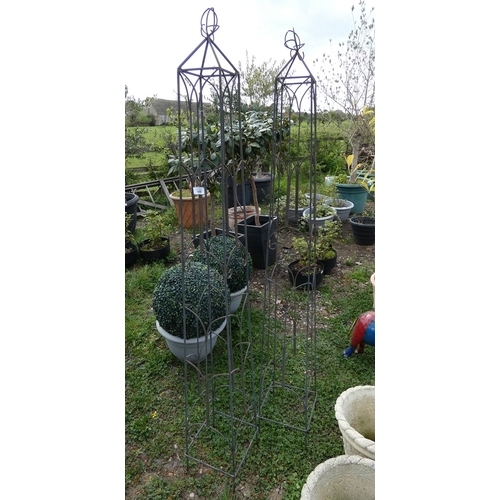 109 - Pair of metal plant climbers - Approx H: 178cm