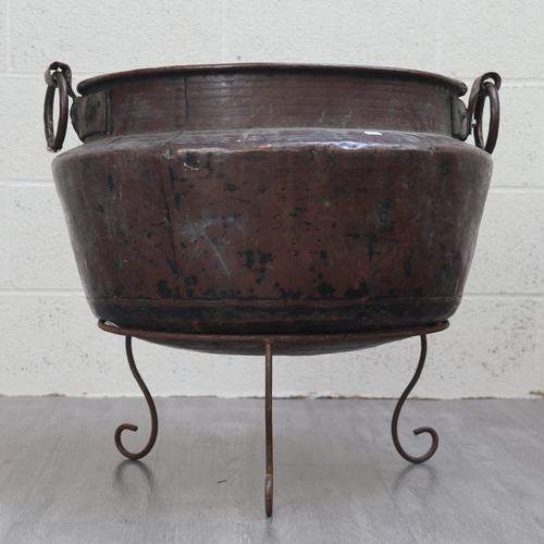 65 - Very large antique copper pot on stand - Diameter: 70cm H: 62cm