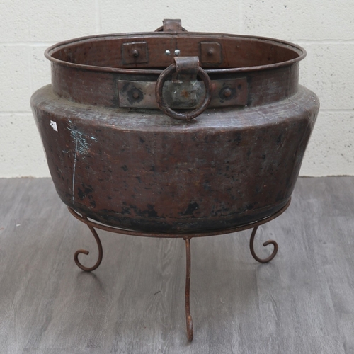 65 - Very large antique copper pot on stand - Diameter: 70cm H: 62cm