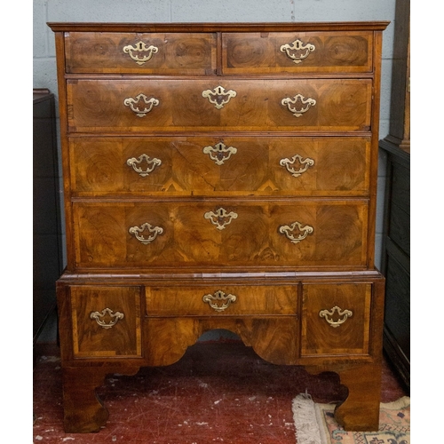 387 - Early 18th century chest of drawers on base with drawers&nbsp; - Approx W:95 cm D:55 cm H:125 cm