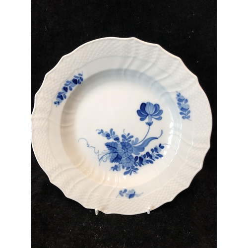 71 - Royal Copenhagen porcelain, eight dinner plates, of blue flower curved pattern, pattern number 10/16... 