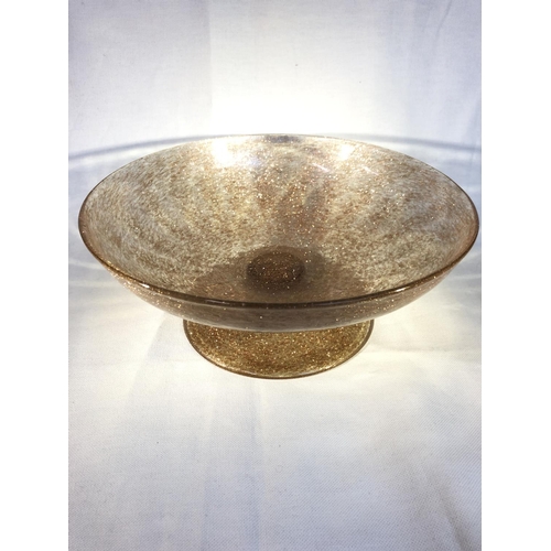 76 - Barovier - an aventurine glass tazza, of circular bowl on low foot, 22.5cm diam