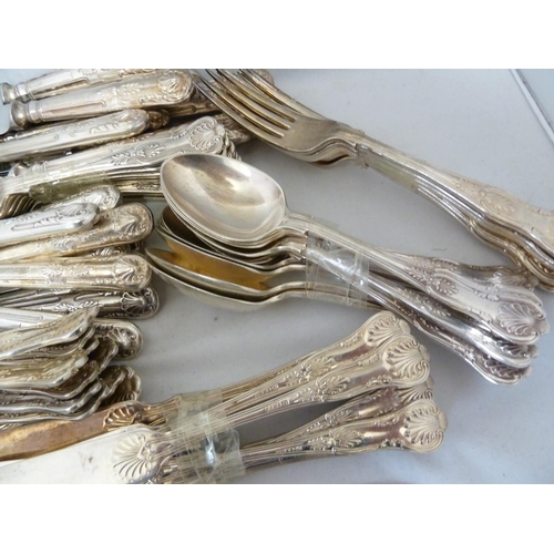 76 - A Slack and Barlow, Sheffield silver plated cutlery service, of Kings pattern, comprising: 12 dinner... 