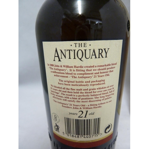 121 - Collector's Item -Old Scotch Whisky, The Antiquary, J W Hardie Ltd, Edinburgh, 21 years Old, 70cl, i... 