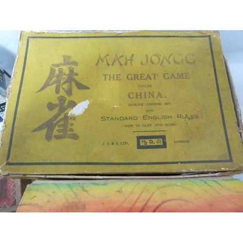 125 - Various vintage games and playing cards, including: Mah Jong, Lotto and Sorry (qty)