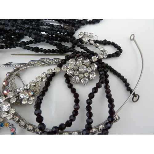 61 - Vintage costume jewellery - varius items of diamante and old paste set items, including a headband (... 