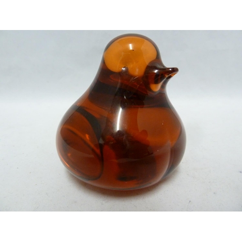 207 - Four glass bird figures - comprising a Liskeard colourless wren type bird, with original label, a Pu... 