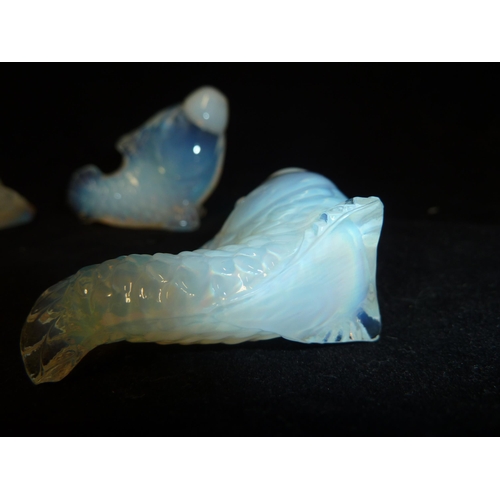 18 - Czechoslovakian Glass - a pair of opalescent salt and pepper pots of bird form; and another similar ... 