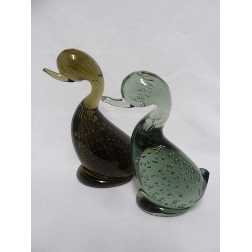 152 - Whitefriars - a large size (Mummy) Dilly Duck in willow; and a Dilly Duck in sea green, 16.5cm high ... 