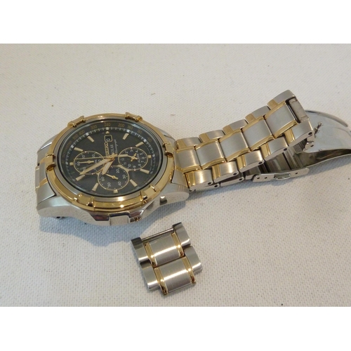 Seiko Solar Chronograph Date watch, V172-0AJ0, black dial, Stainless steel  and gold finish, unworn c