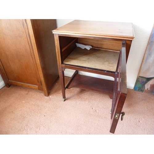 151 - A Mahogany pot cupboard with boxwood stringing 78 h 58 d x 76 w