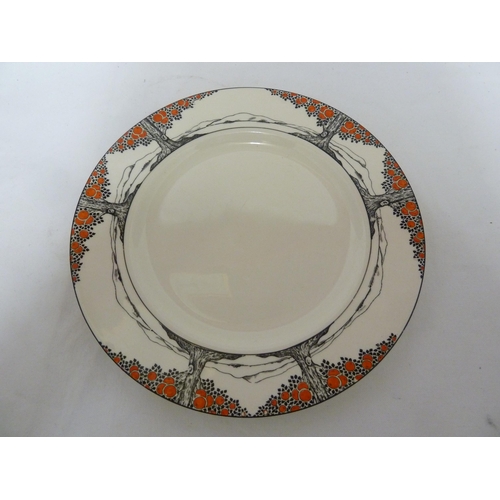 47 - Various Crown Ducal Ware plates, comprises: three dinner plates, 25,5 cm diam; one luncheon plate, 2... 