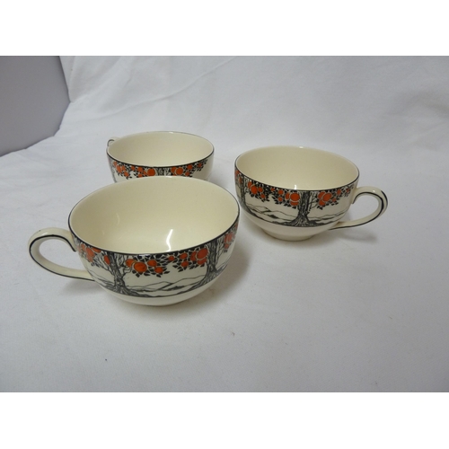 82 - A Crown Ducal Ware Orange tree pattern part tea set, comprising: Teapot, cover and stand; six cups, ... 