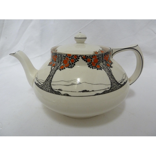 82 - A Crown Ducal Ware Orange tree pattern part tea set, comprising: Teapot, cover and stand; six cups, ... 