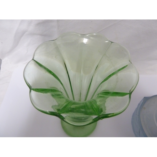 117 - Two Art Deco glass items, a green glass trumpet vase; and a pale blue glass salts box and cover deco... 