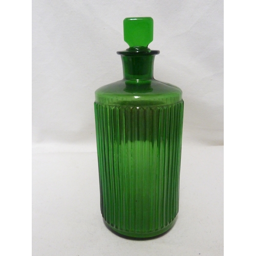 171 - A Green Glass pharmacy bottle, labelled SP: CHLOROFOR., 20cm high.