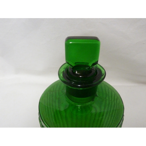 171 - A Green Glass pharmacy bottle, labelled SP: CHLOROFOR., 20cm high.