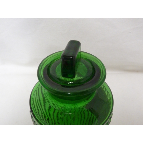 173 - A Green glass pharmacy bottle, labelled ACID: OXALIC, 19.5 cm high.