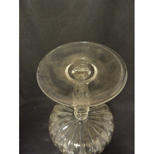 187 - An English rock crystal style glass centerpiece bowl, the bowl and stem decorated with elongated tea... 