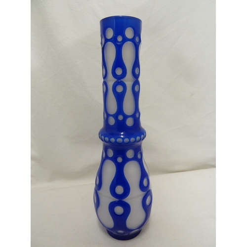 118 - A Czechoslovakian cameo glass chimney for an oil lamp, 
cobalt blue cut through to white, 13cm high