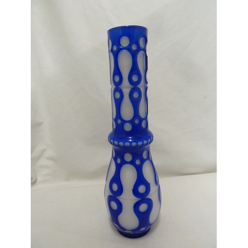 118 - A Czechoslovakian cameo glass chimney for an oil lamp, 
cobalt blue cut through to white, 13cm high