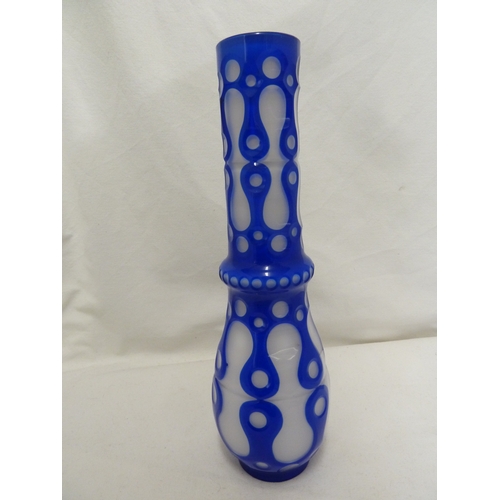 118 - A Czechoslovakian cameo glass chimney for an oil lamp, 
cobalt blue cut through to white, 13cm high