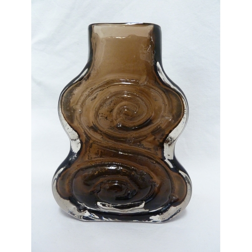 15 - Geoffrey Baxter for Whitefriars Limited - A Cello vase in cinnamon colour, 17.5cm high approx.