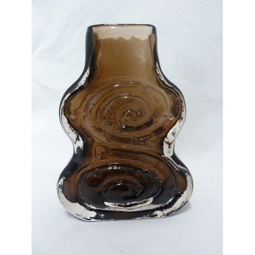 15 - Geoffrey Baxter for Whitefriars Limited - A Cello vase in cinnamon colour, 17.5cm high approx.