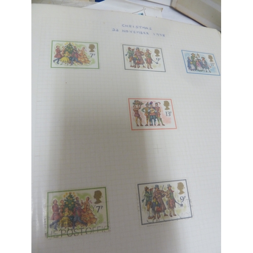 87 - A collection of stamps in albums (qty)