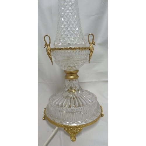 119 - A glass lamp base with gilded ormolu style mounts in the French taste, modern, 49 cm high including ... 